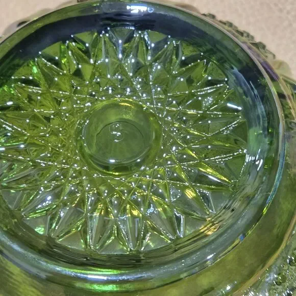 Vintage LE Smith Berry Bowl w/ Handle Green Carnival Glass Nappy Bowl Quintec - Picture 6 of 8